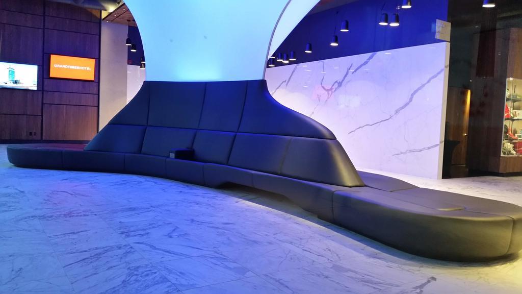 Grand Times Hotel Drummondville Zewnętrze zdjęcie