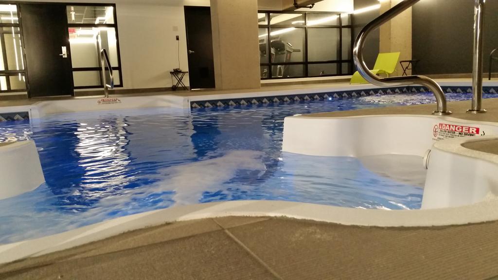 Grand Times Hotel Drummondville Zewnętrze zdjęcie