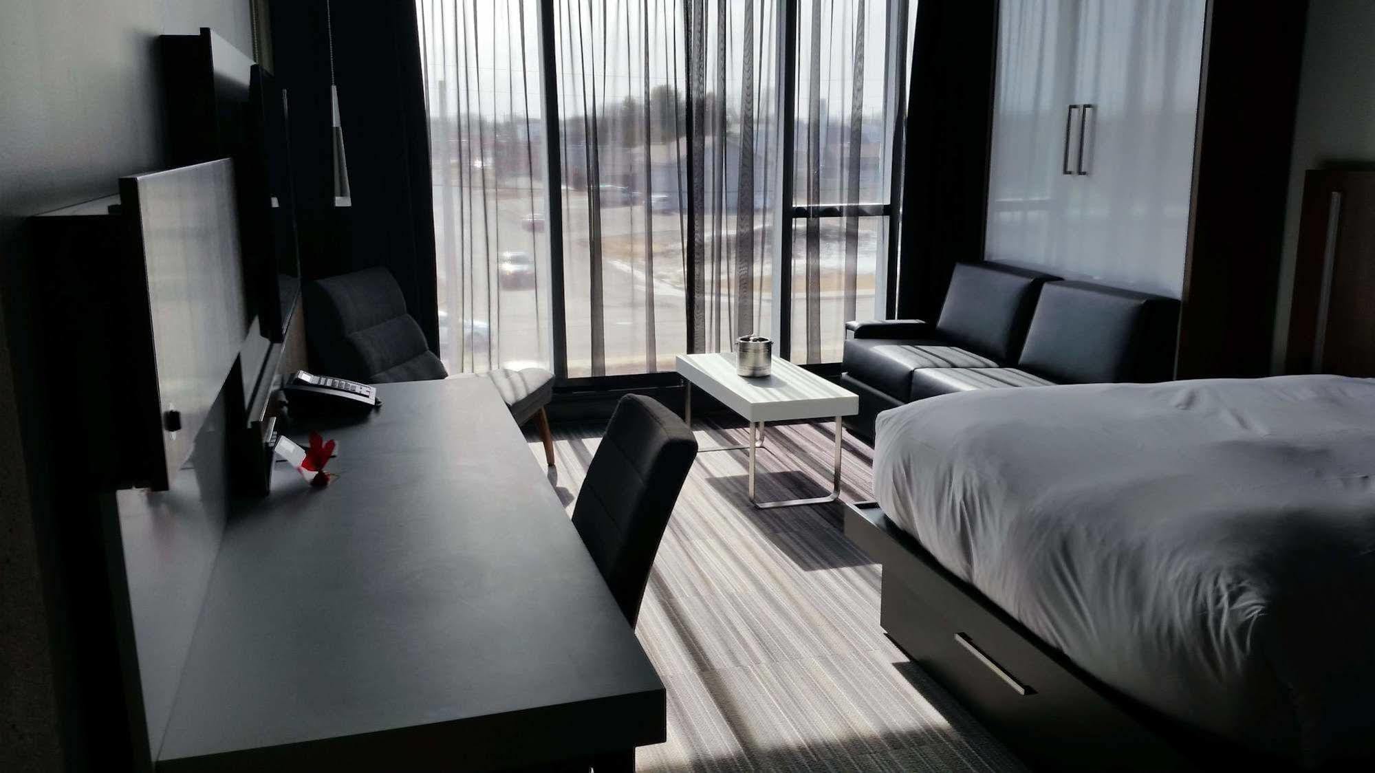 Grand Times Hotel Drummondville Zewnętrze zdjęcie